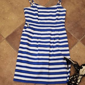 Gap dress with POCKETS!!